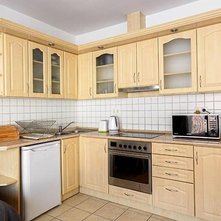 Lovely Apartment In City Centre For 4 Guests Budapesta Exterior foto