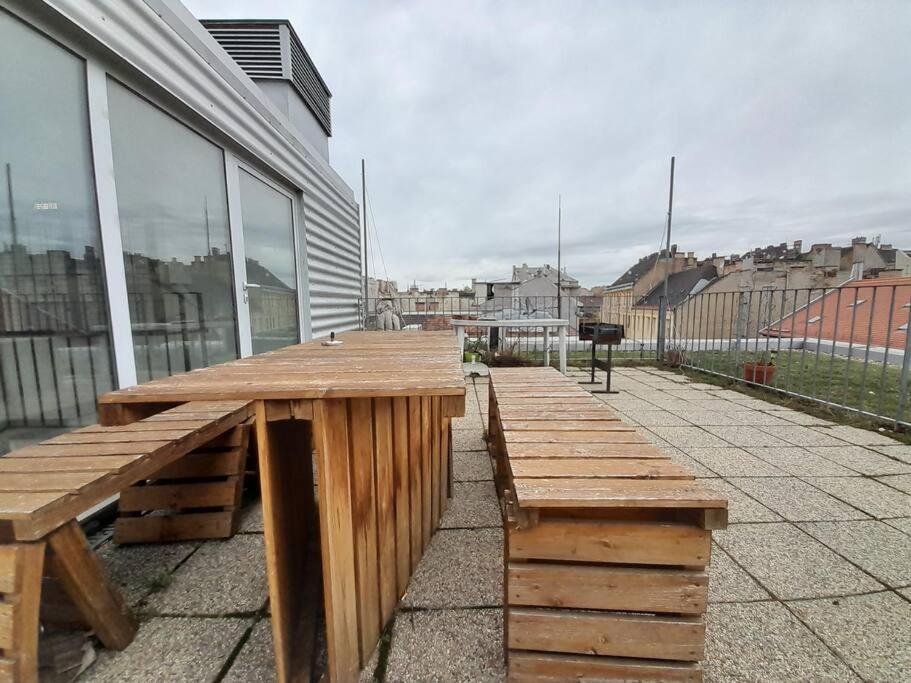Lovely Apartment In City Centre For 4 Guests Budapesta Exterior foto