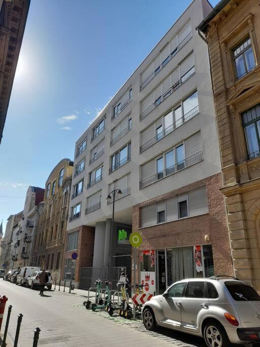 Lovely Apartment In City Centre For 4 Guests Budapesta Exterior foto